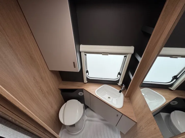 Fahrzeugbild Knaus Sport 460 EU *Glattblech*Rollbett* #15