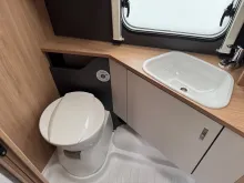 Fahrzeugbild Knaus Sport 460 EU *Glattblech*Rollbett* #16