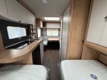 Fahrzeugbild Knaus Sport 460 EU *Glattblech*Rollbett* #17