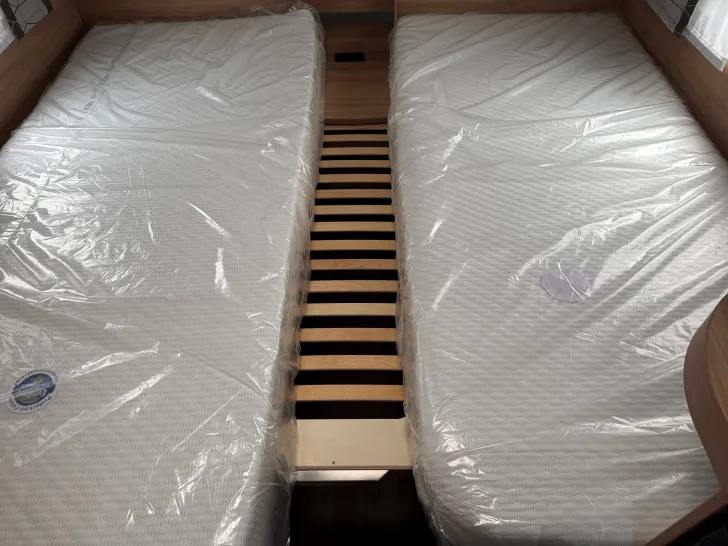 Fahrzeugbild Knaus Sport 460 EU *Glattblech*Rollbett* #13