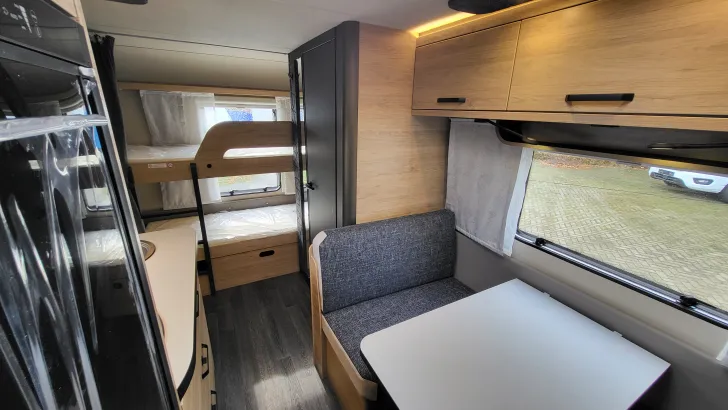 Fahrerhaus Weinsberg CaraOne 480 QDK