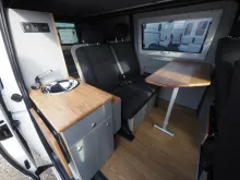 Fahrzeugbild VW T 6.1 Easy Camper Classic, Mietflotten-Abverkauf #4