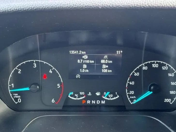 Fahrzeugbild Bürstner Lineo T 690 G 155 PS - Automatik - 15.000 km #8