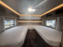 Fahrzeugbild Weinsberg CaraCompact EDITION PEPPER 640 MEG el. Stufe, Premiumtür #6
