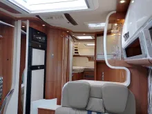 Fahrzeugbild Carthago chic e-line I 50 LE DA aus Vermietflotte #7