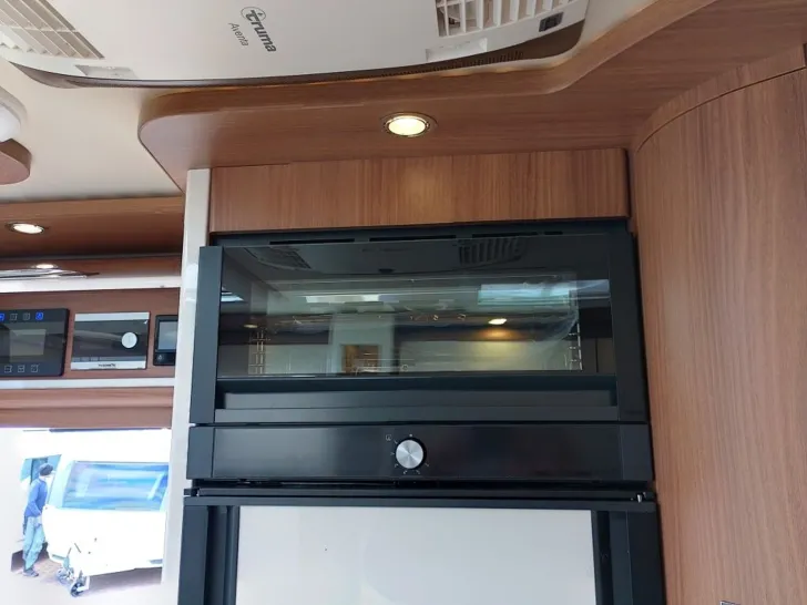 Fahrzeugbild Carthago chic e-line I 50 LE DA aus Vermietflotte #15