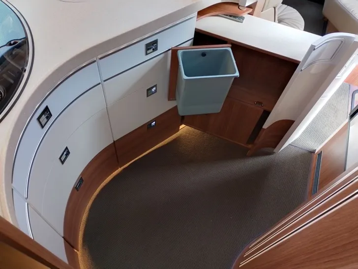 Fahrzeugbild Carthago chic e-line I 50 LE DA aus Vermietflotte #17