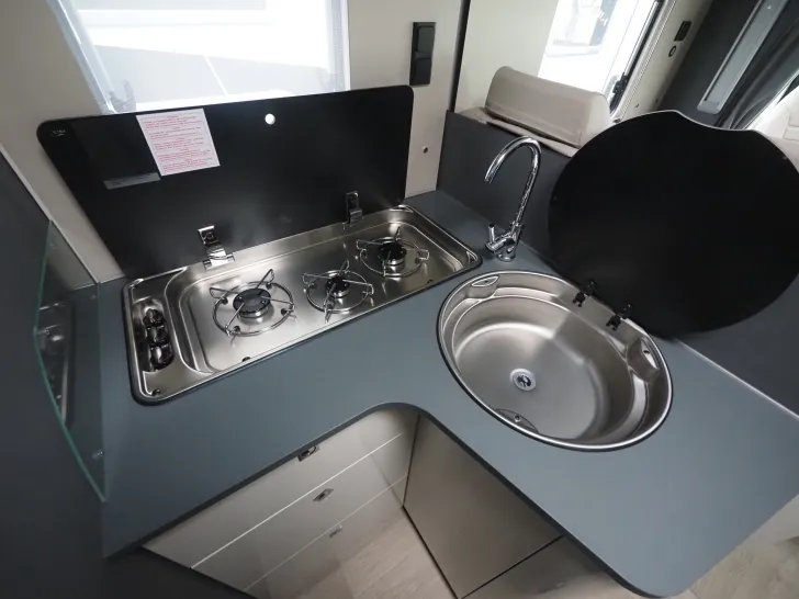 Fahrzeugbild Laika KOSMO L 409, Navi/Kam., Markise, Abverkauf ! #7