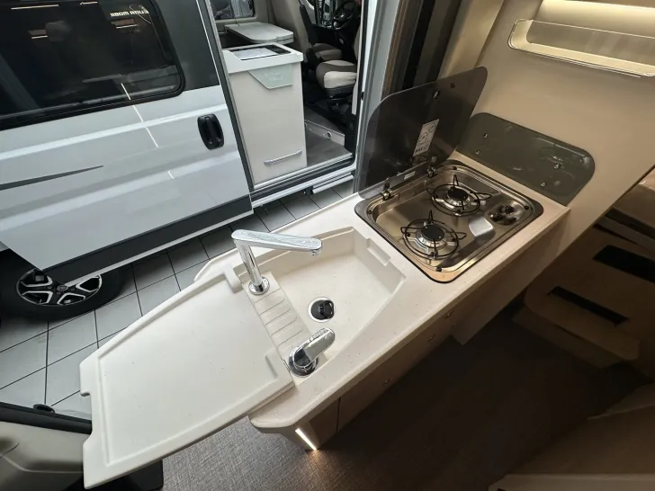 Fahrzeugbild Eura Mobil Van 595 HB Mondial-, Prestige Paket Sitzheizung #8