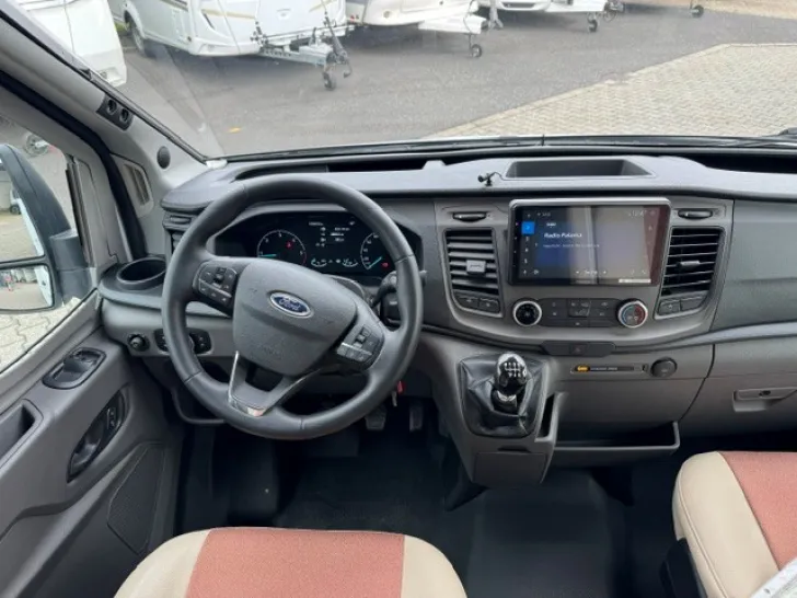 Fahrzeugbild Bürstner Lineo T 690 G 130 PS - 14.000 Km #7