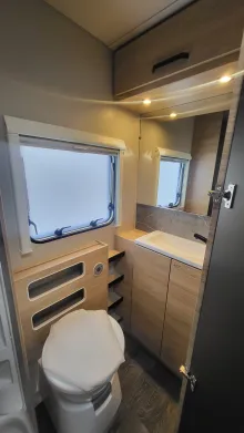 Toilette Weinsberg CaraOne 550 QDK 3 x Paket, Aufl. 1700kg