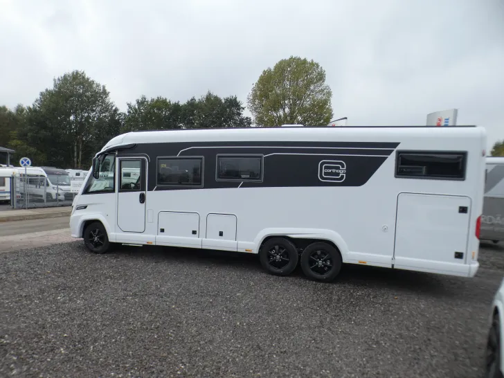 Fahrzeugbild Carthago chic c-line I 5.9 XL LE #5