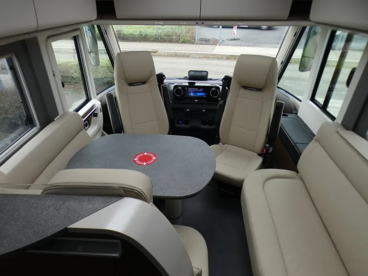 Fahrzeugbild Carthago chic c-line I 5.9 XL LE #11