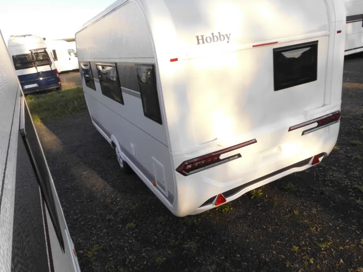 Fahrzeugbild Hobby De Luxe 460 SL 2026 1500 kg. Bettverbr. #5