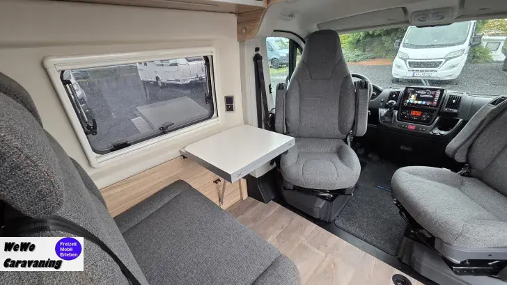 Fahrzeugbild Hymer Camper Van Yellowstone Lifepo Dieselheizung Solar #4