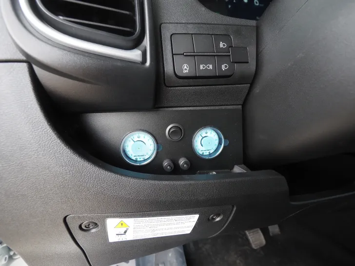 Fahrzeugbild Dethleffs Alpa A 6820, 95-Jahre-Paket, Zerh., Alarm, TVx2 #5