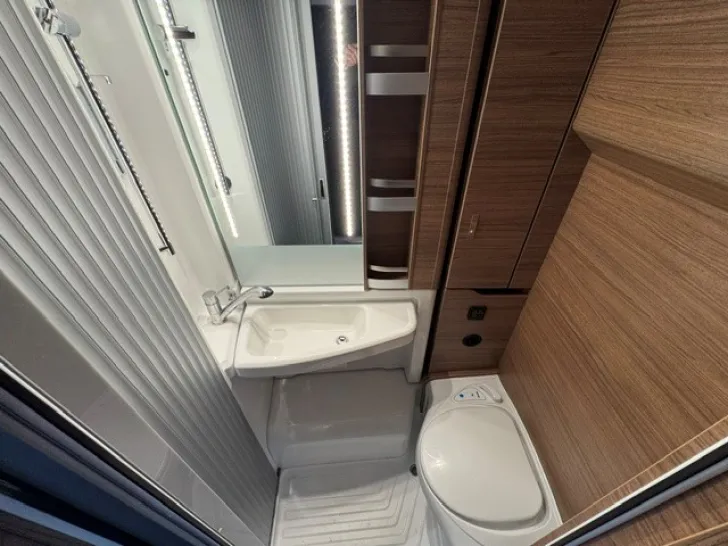 Fahrzeugbild Knaus VAN WAVE 640 MEG VANSATION 177 PS Automatik - 15.000 Km #11