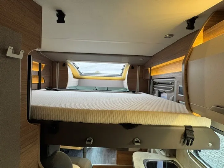Fahrzeugbild Knaus VAN WAVE 640 MEG VANSATION 177 PS Automatik - 15.000 Km #13