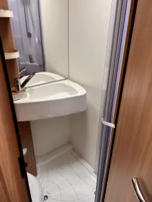 Fahrzeugbild Eura Mobil Activa One 690 HB *Vollausstattung* #8