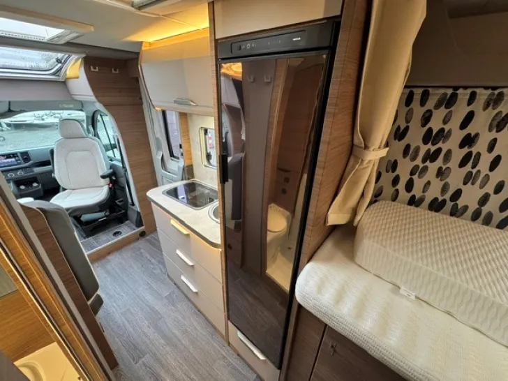 Fahrzeugbild Knaus Van TI 640 MEG VANSATION 177 PS Automatik - 9.000 Km #9