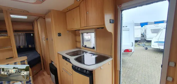 Fahrzeugbild Dethleffs Camper 540 SK Nr. 102 -Etagenb., franz. Bett #5