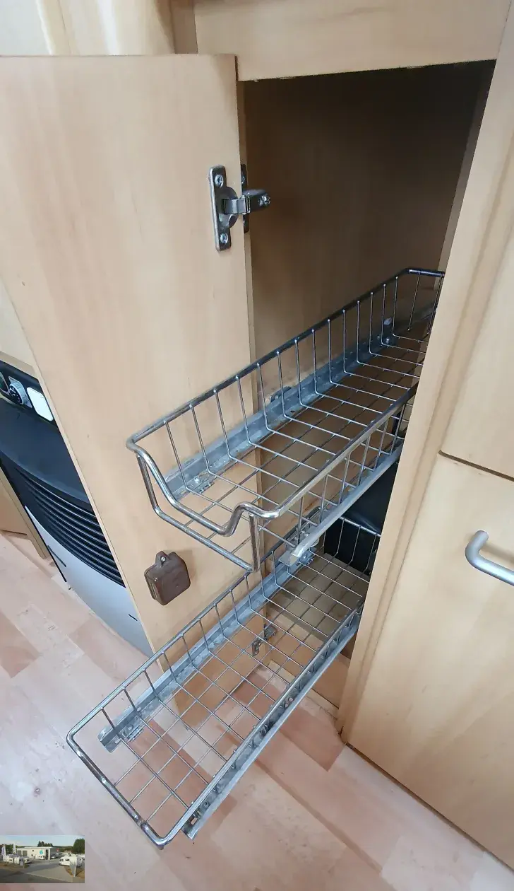 Fahrzeugbild Dethleffs Camper 540 SK Nr. 102 -Etagenb., franz. Bett #17