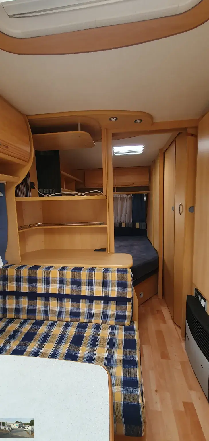 Fahrzeugbild Dethleffs Camper 540 SK Nr. 102 -Etagenb., franz. Bett #19