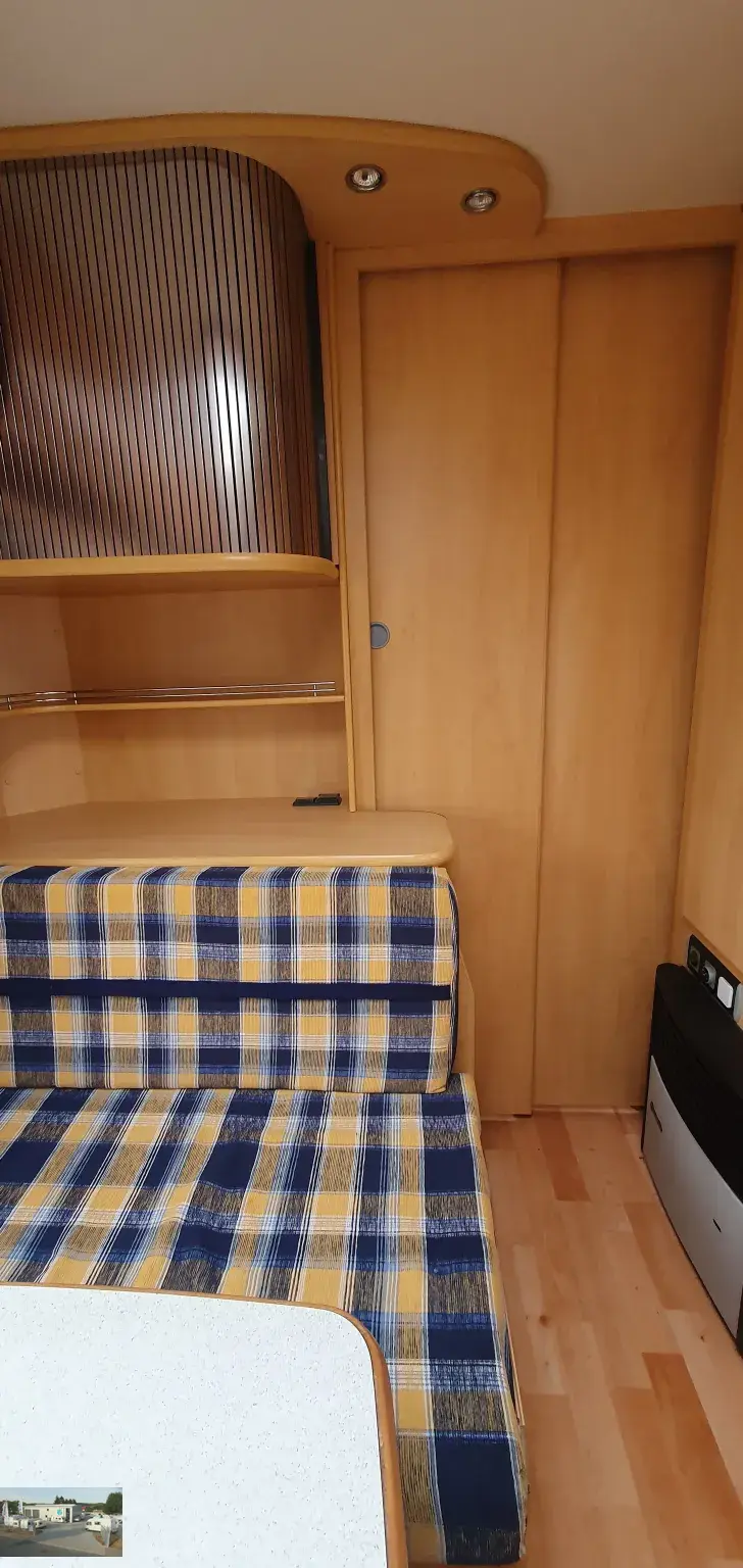 Fahrzeugbild Dethleffs Camper 540 SK Nr. 102 -Etagenb., franz. Bett #20