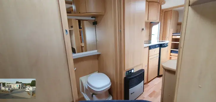 Fahrzeugbild Dethleffs Camper 540 SK Nr. 102 -Etagenb., franz. Bett #23