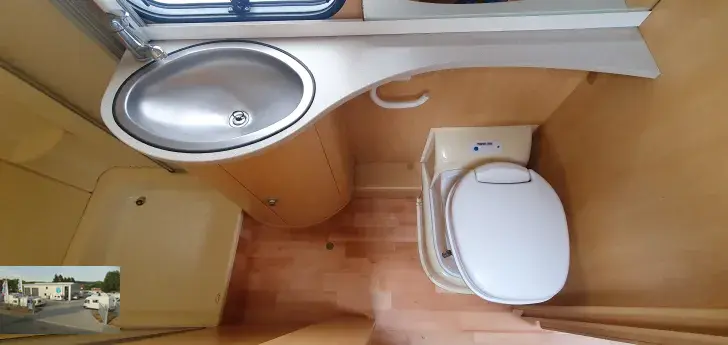 Fahrzeugbild Dethleffs Camper 540 SK Nr. 102 -Etagenb., franz. Bett #26