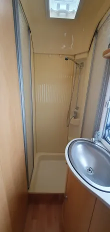 Fahrzeugbild Dethleffs Camper 540 SK Nr. 102 -Etagenb., franz. Bett #27