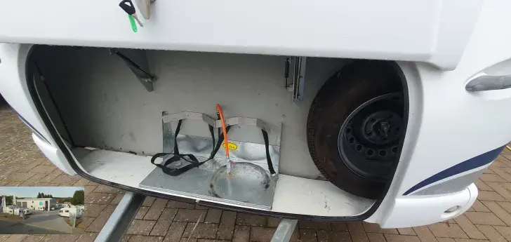 Fahrzeugbild Dethleffs Camper 540 SK Nr. 102 -Etagenb., franz. Bett #34
