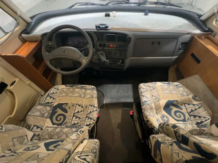 Fahrzeugbild Hymer B 584 / Hubbett / Markise #7