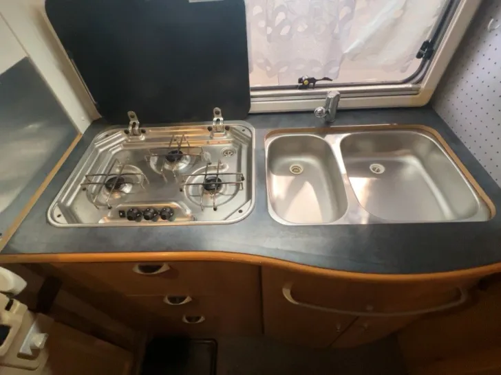 Fahrzeugbild Hymer B 584 / Hubbett / Markise #14