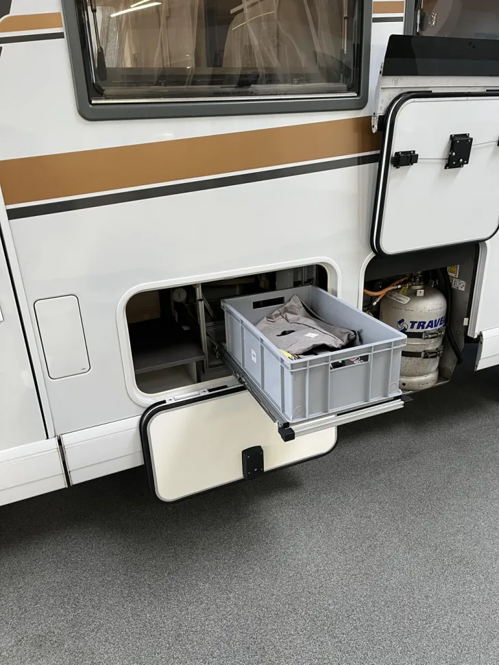 Fahrzeugbild Malibu I 440 LE #8
