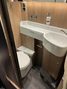 Fahrzeugbild Malibu I 440 LE #16