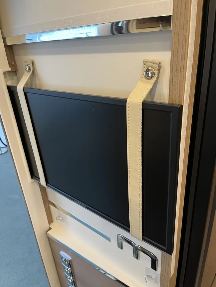 Fahrzeugbild Malibu I 440 LE #26