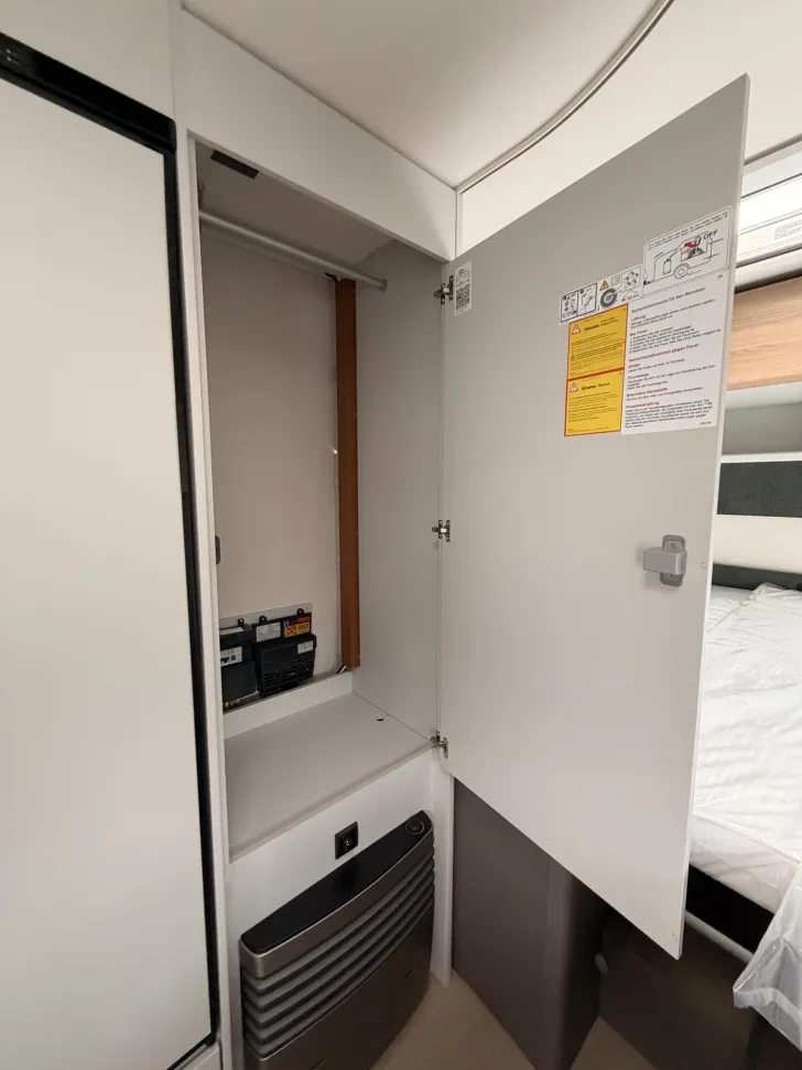 Fahrzeugbild Bürstner B66 520 TL Plus #18