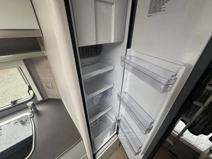 Fahrzeugbild Bürstner Premio 495 TK Stockbett/franz.Bett #9