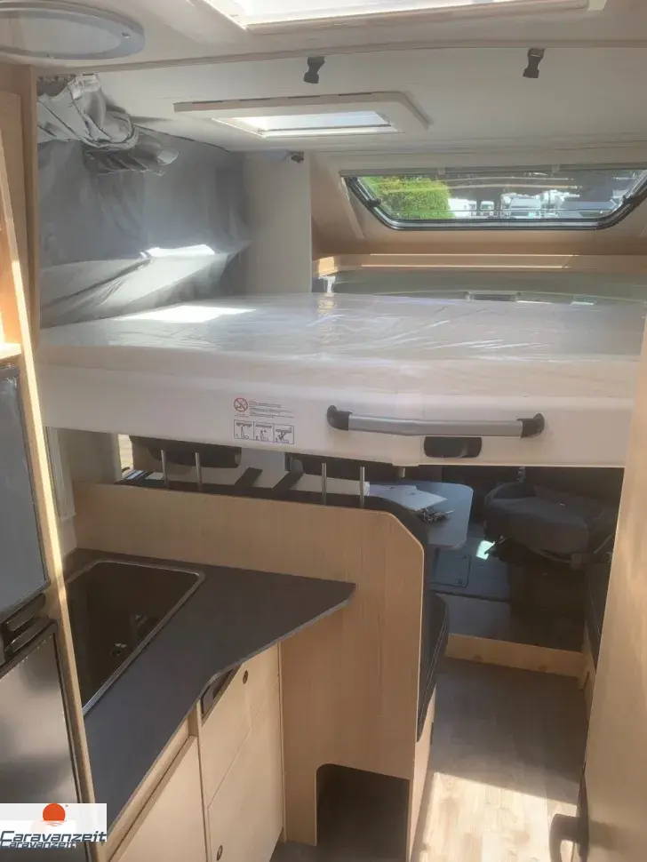Fahrzeugbild Sunlight T SUB TS67 Automatik+Hubbett #7
