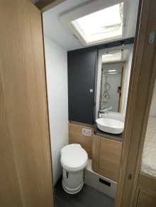 Fahrzeugbild Adria Matrix Axess 650 SL -Abverkaufstück mit Hubbett #12