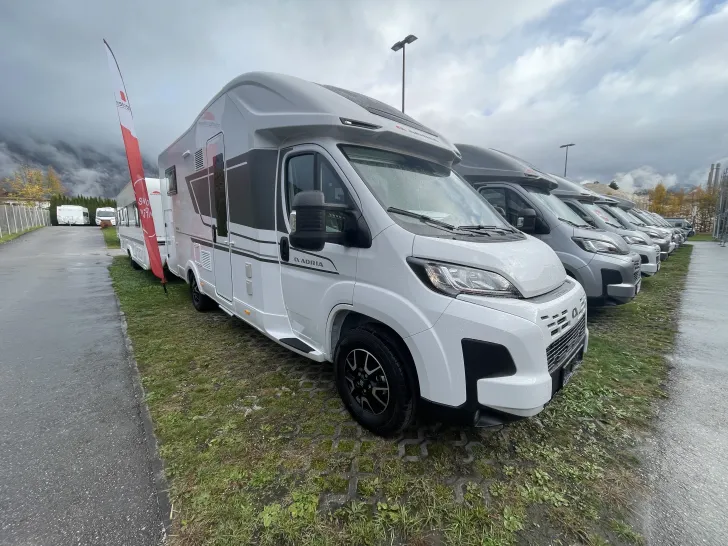 Fahrzeugbild Adria Matrix Axess 650 SL -Abverkaufstück mit Hubbett #1