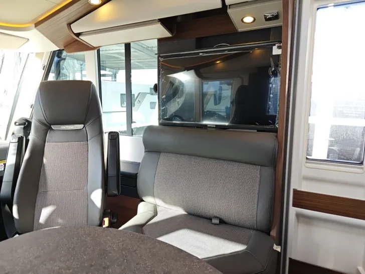 Fahrzeugbild Carthago chic c-line I 4.9 LE L Mercedes #23