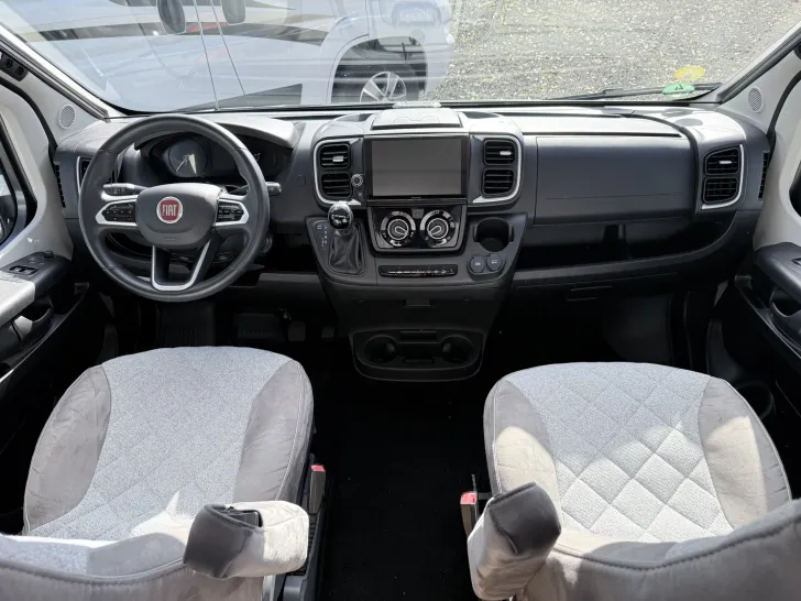 Fahrzeugbild Carado CV 540 EDITION15 - Automatik, AHK uvm. - #6
