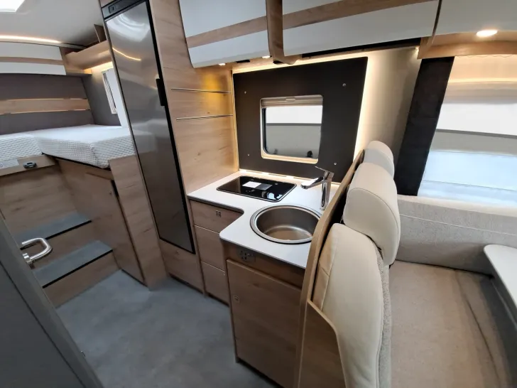 Fahrzeugbild Dethleffs Just Camp Active T 6812 EB Hubbett, Sat, TV #13