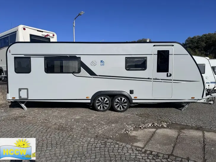Fahrzeugbild Knaus Südwind 650 PXB 60 YEARS Mover 4x4 , TV, Backofen #22