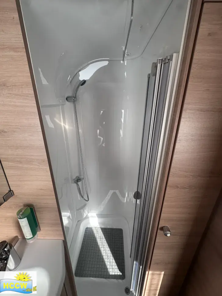 Fahrzeugbild Knaus Südwind 650 PXB 60 YEARS Mover 4x4 , TV, Backofen #14