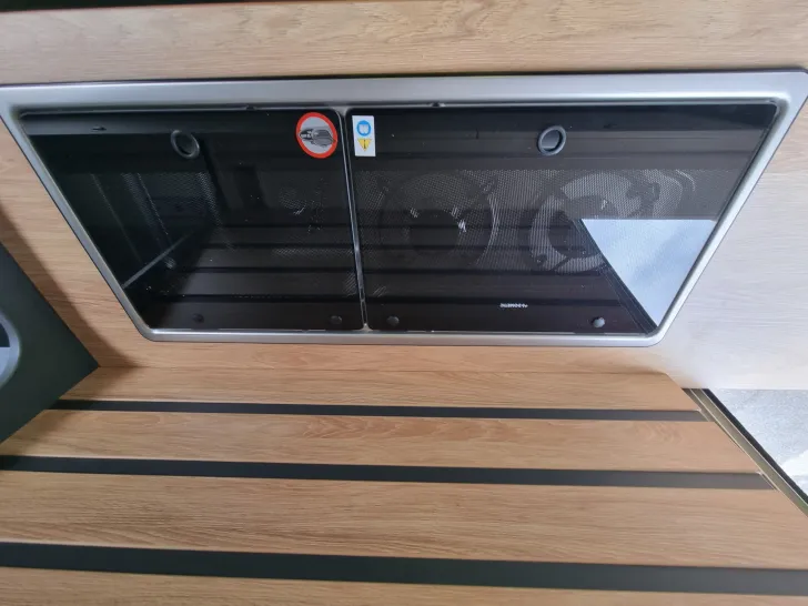 Fahrzeugbild Clever Drive 600, 165PS, Markise! #21