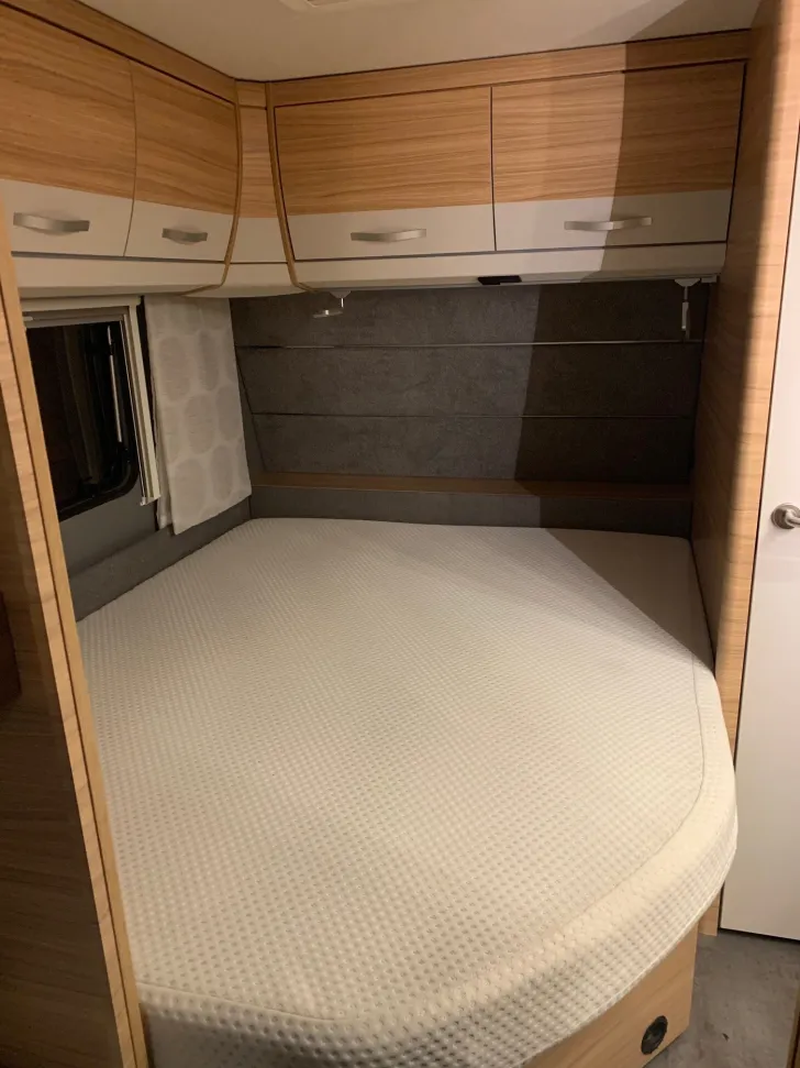 Fahrzeugbild Dethleffs Camper 730 FKR neuwertig #6