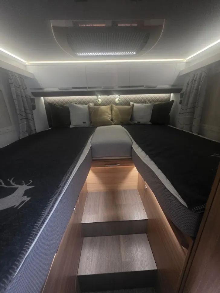 Fahrzeugbild Adria Coral 670 SL Plus*Hubst. #9